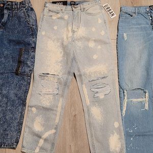 Size 27 distressed womens jeans NWT